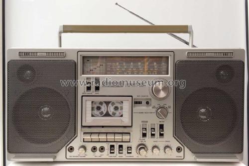 4 Band Stereo Radio Cassette Recorder NR-80F1; Marc; Japan (ID = 2130885) Radio