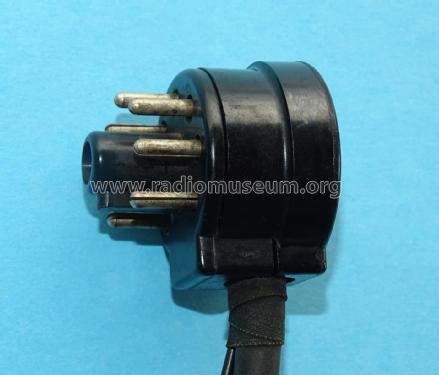 7-Pole Male Plug 10H/258B; MILITARY U.K. (ID = 3069674) Radio part