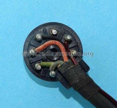 7-Pole Male Plug 10H/258B; MILITARY U.K. (ID = 3069676) Radio part