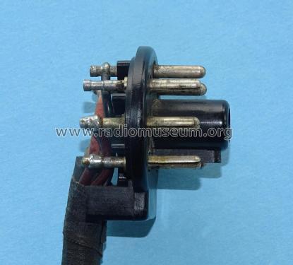 7-Pole Male Plug 10H/258B; MILITARY U.K. (ID = 3069677) Radio part