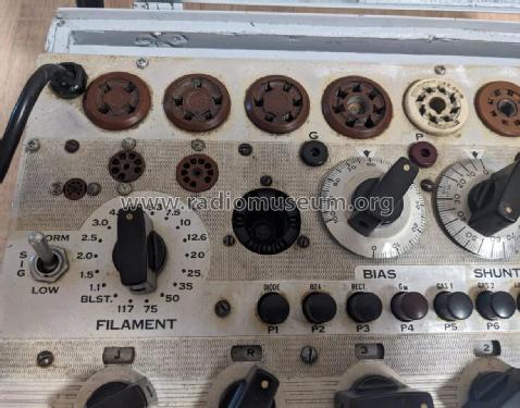 Tube Tester TV-3/U; MILITARY U.S. (ID = 3115496) Equipment