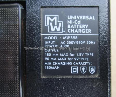 Universal Ni-Cd-Battery Charger MW 398; Minwa Electronics Co (ID = 3074404) Fuente-Al