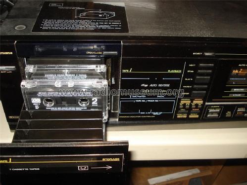 Auto-Changer Double Cassette Deck DT-160; Mitsubishi Electric (ID = 1449927) Sonido-V