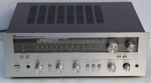 Stereo Receiver DA-R210; Mitsubishi Electric (ID = 2797176) Radio