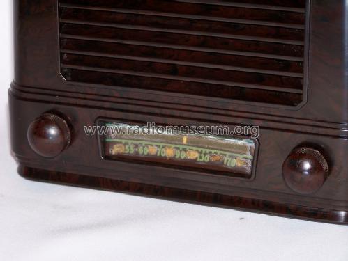 04BR-511A Order= P462 B 511 ; Montgomery Ward & Co (ID = 1404351) Radio