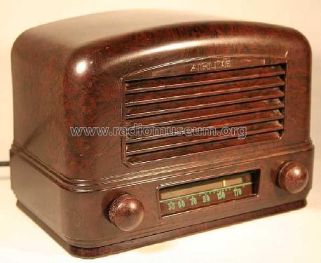 04BR-511A Order= P462 B 511 ; Montgomery Ward & Co (ID = 415779) Radio