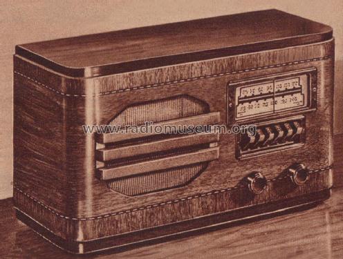 04BR-570A Order= P462 B 570 ; Montgomery Ward & Co (ID = 1925050) Radio