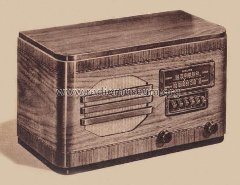 04BR-570A Order= P462 B 570 ; Montgomery Ward & Co (ID = 1946905) Radio