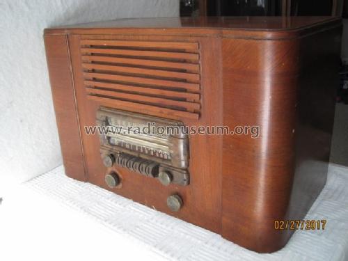 14BR-688A Order= P462 A 688 ; Montgomery Ward & Co (ID = 2082051) Radio