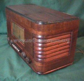 Airline 14BR-736A Order= P462 A 736 ; Montgomery Ward & Co (ID = 315224) Radio