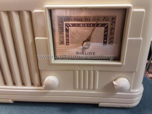 14WG-625A ; Montgomery Ward & Co (ID = 2627910) Radio