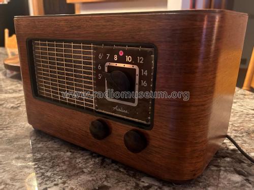 54WG-1801A Order= 62 C 1801M ; Montgomery Ward & Co (ID = 2951285) Radio