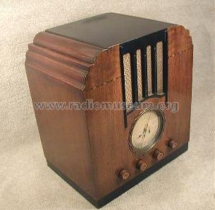 Airline 62-131 Order= 462 B 131; Montgomery Ward & Co (ID = 417468) Radio