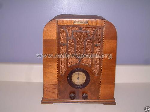 Airline 62-148 Order= 462 B 148; Montgomery Ward & Co (ID = 630216) Radio