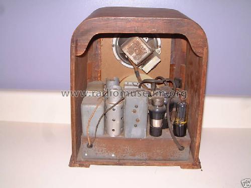 Airline 62-148 Order= 462 B 148; Montgomery Ward & Co (ID = 630217) Radio