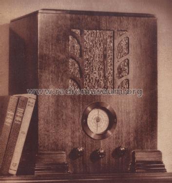 62-164 Series B; Montgomery Ward & Co (ID = 1823448) Radio