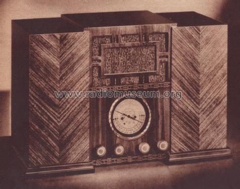 62-217 Order= 662 A 217 ; Montgomery Ward & Co (ID = 1838621) Radio