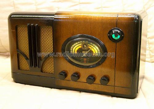 Airline 62-317 Ch= Belmont 787 Series A; Montgomery Ward & Co (ID = 1211934) Radio