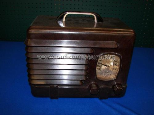 Airline 62-325 Order= P462 A 325 ; Montgomery Ward & Co (ID = 996102) Radio