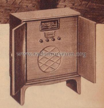 Airline 711 Order= 262 B 711 Swedish Modern Chest; Montgomery Ward & Co (ID = 1885413) Radio