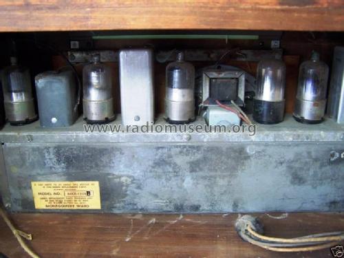 84KR-1209B ; Montgomery Ward & Co (ID = 744504) Radio