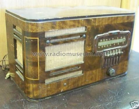 93BR-564A Order= P462 C 564 ; Montgomery Ward & Co (ID = 552221) Radio