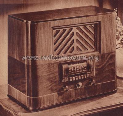 93BR-666A Order= P462 C 666; Montgomery Ward & Co (ID = 1898714) Radio