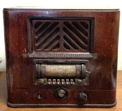 93BR-666A Order= P462 C 666; Montgomery Ward & Co (ID = 1974893) Radio