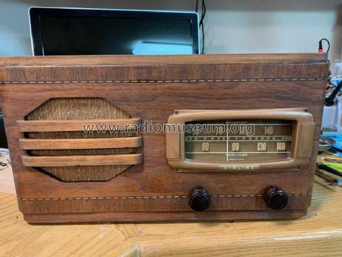 Airline 04WG-468 Order= P362 B 1468 ; Montgomery Ward & Co (ID = 2457297) Radio