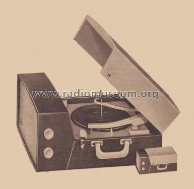 Airline 1015 ; Montgomery Ward & Co (ID = 2131270) Radio