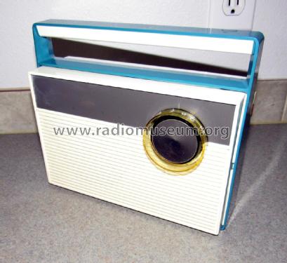 Airline 1116 ; Montgomery Ward & Co (ID = 2789598) Radio