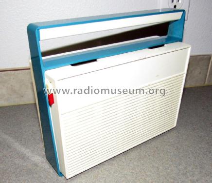 Airline 1116 ; Montgomery Ward & Co (ID = 2789600) Radio