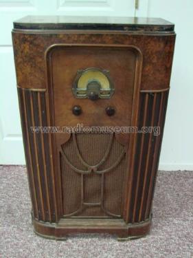 Airline 119 Order= 662 A 119; Montgomery Ward & Co (ID = 1480886) Radio