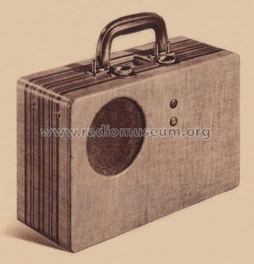 Airline 1464 Order= P462 C 1464 ; Montgomery Ward & Co (ID = 1951954) Radio