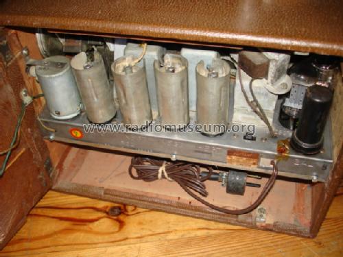 Airline 14WG 690B Order= P462 A 1690 ; Montgomery Ward & Co (ID = 621196) Radio