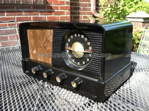 Airline 25WG-1572B; Montgomery Ward & Co (ID = 1466286) Radio