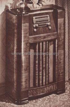 Airline 2687 Order= P162 A 2687 ; Montgomery Ward & Co (ID = 1955061) Radio