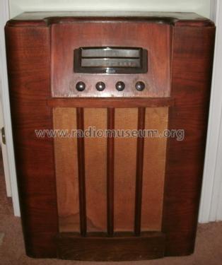 Airline 54WG-2500A; Montgomery Ward & Co (ID = 1668904) Radio