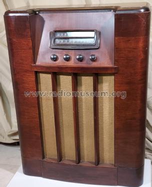 Airline 54WG-2500A; Montgomery Ward & Co (ID = 3100346) Radio