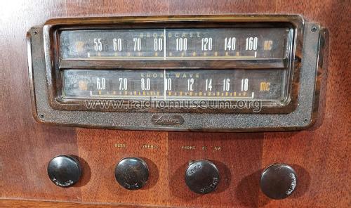 Airline 54WG-2500A; Montgomery Ward & Co (ID = 3100347) Radio