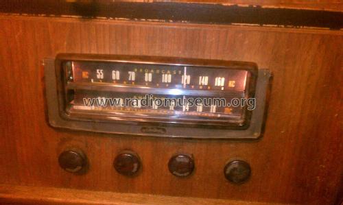 Airline 54WG-2700A Order= 62 C 2700 R; Montgomery Ward & Co (ID = 1288970) Radio