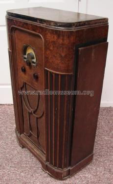 Airline 62-121 Order= 662 A 121; Montgomery Ward & Co (ID = 1480919) Radio