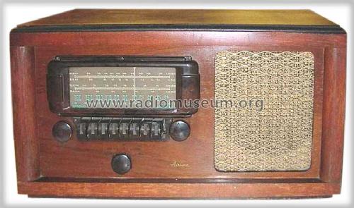 Airline 64BR-1808A; Montgomery Ward & Co (ID = 241536) Radio