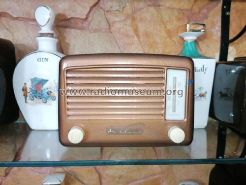 Airline 84KR-1520A ; Montgomery Ward & Co (ID = 2743938) Radio