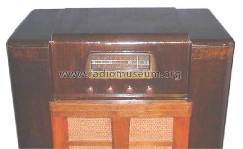 Airline 84WG-2714G; Montgomery Ward & Co (ID = 829779) Radio