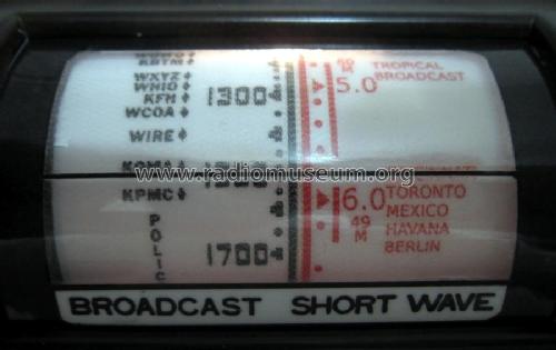 Airline 93WG604A Order= P462 C 604; Montgomery Ward & Co (ID = 2252408) Radio