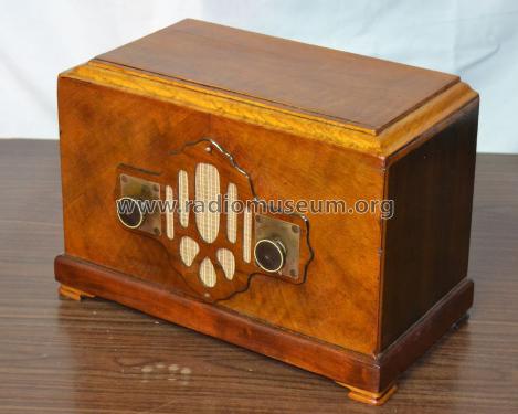 Airline Unknown Table Top ; Montgomery Ward & Co (ID = 1709514) Radio