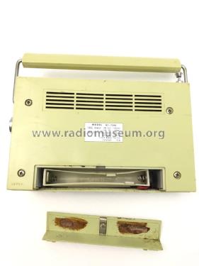 Airline FM-AM 10 Transistor 62-1246 ; Montgomery Ward & Co (ID = 2340880) Radio