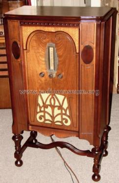 Sovereign 62-181; Montgomery Ward & Co (ID = 1043433) Radio