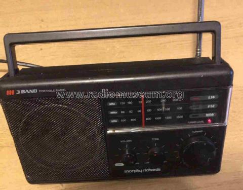 3 Band Portable Radio R130; Morphy-Richards Ltd. (ID = 2995213) Radio